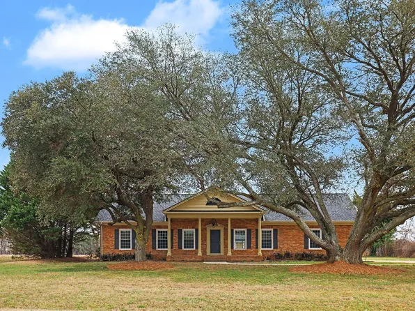 7104 State Highway 210 N, Angier, NC 27501