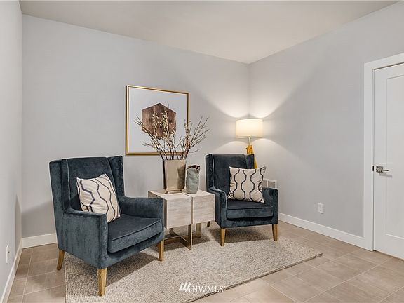 3rd image of 4039 129th Pl SE #1