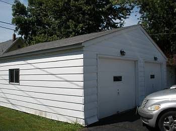 4th image of 128 Marseilles Ave
