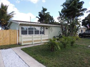 736 Gardenia Dr, Royal Palm Beach, FL 33411