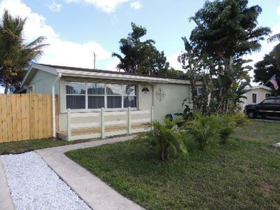 736 Gardenia Dr, Royal Palm Beach, FL, 33411