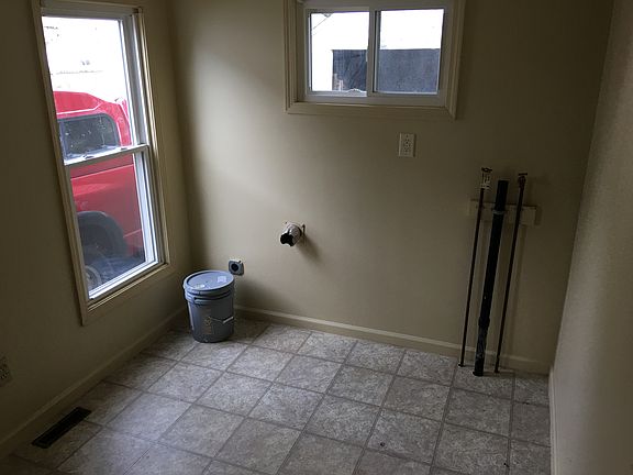 2nd image of 5524 Jefferson Ave