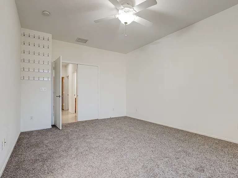 7583 W State Ave — Photo 14