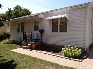 860 Osage Ave, Salina, KS 67401