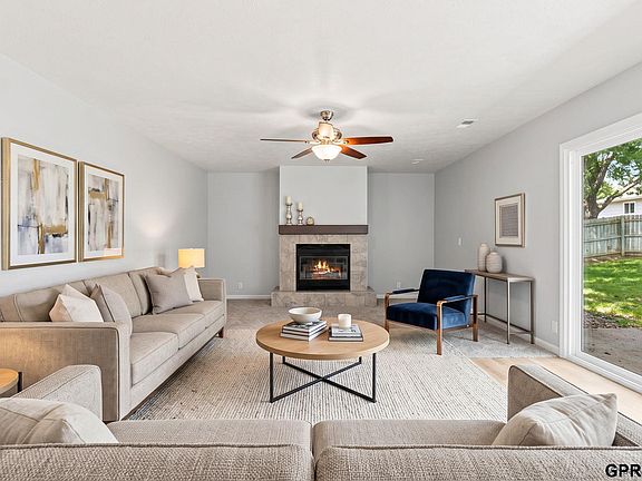 5th image of 10754 Suffolk Cir