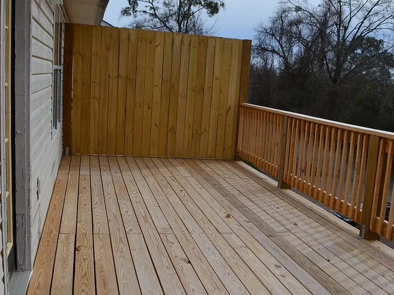 227 Appleby Dr — Photo 5