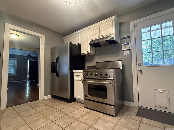 4th image of 2504 Blackwood Rd