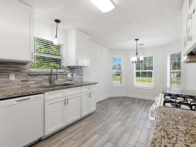 26218 Cypresswood Dr — Photo 10