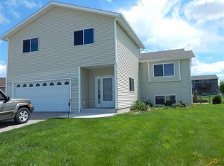 323 Grandeur Ln, Box Elder, SD 57719