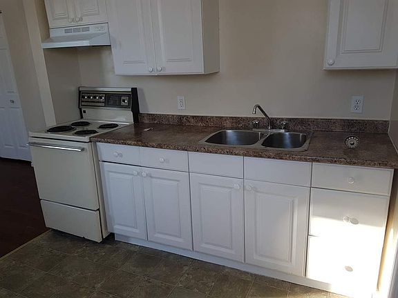 3rd image of 11446 92nd St NW