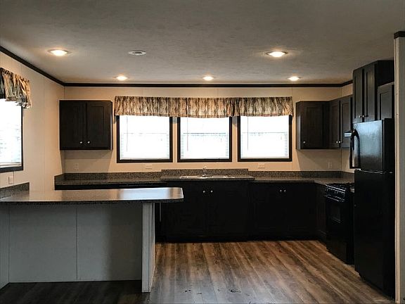 3rd image of 11730 N Walrond Ave #51
