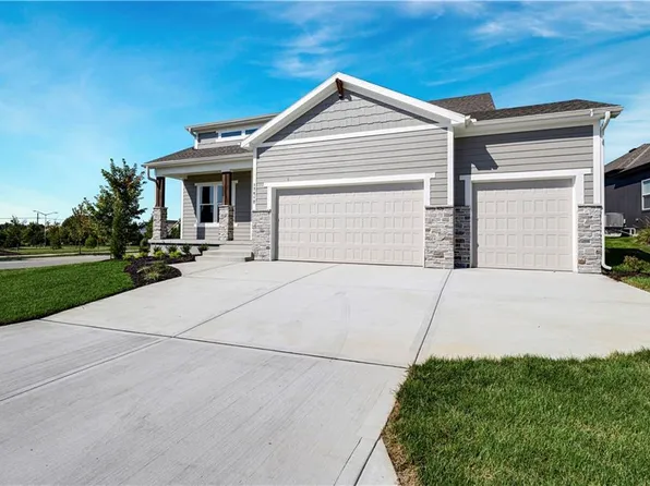 17412 Richards St, Overland Park, KS 66221