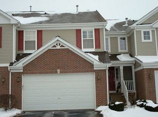 2688 Lorraine Cir, Geneva, IL 60134