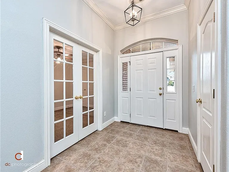 5712 W Casey Dr — Photo 2