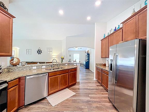 4th image of 10143 Tolman Dr