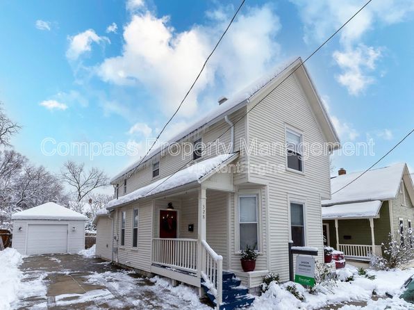 328 Visser Pl SE