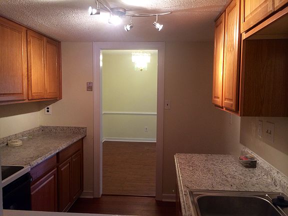 3rd image of 2013 Binford Ln