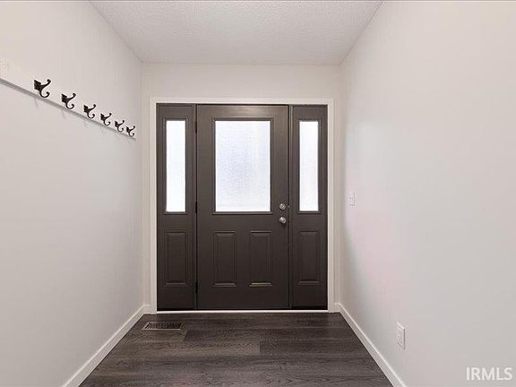 3rd image of 4114 Tamarack Dr