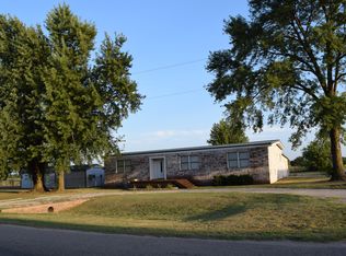 1125 E Carrier Rd, Enid, OK 73701