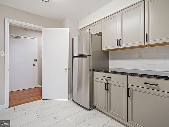 5th image of 4201 Lee Hwy APT 301