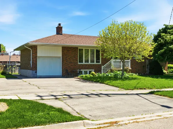 2553 Stillmeadow Rd, Mississauga, ON L5B 1X8