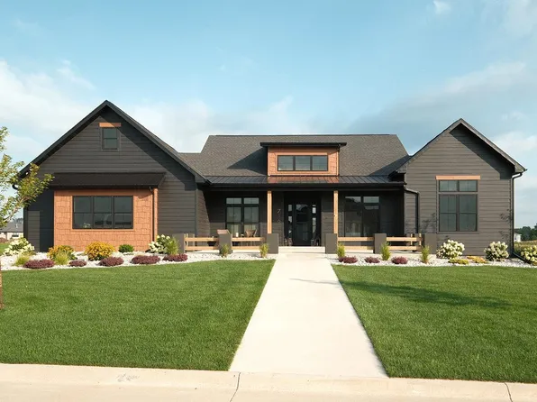 716 18th St SE, Sioux Center, IA 51250