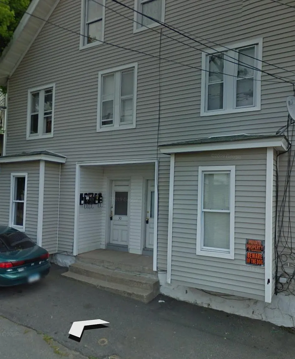 28 Gilbert St — Photo 1