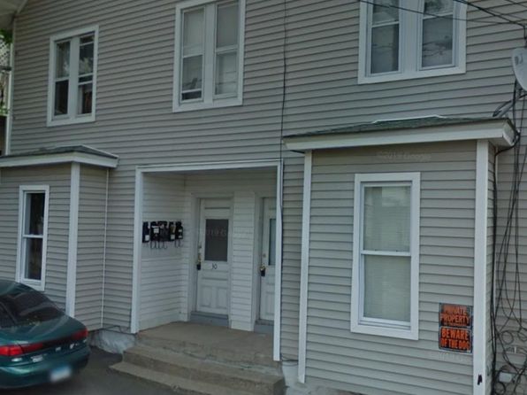 28 Gilbert St #1N