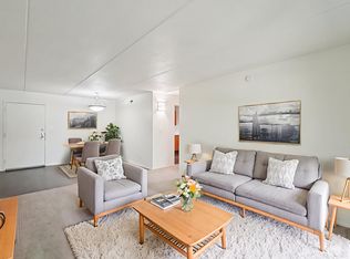 20875 Lahser Rd #8021A1D14, Southfield, MI 48033