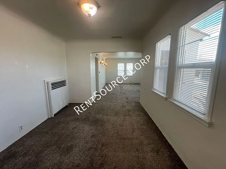 100 E Fredricks St #V — Photo 8