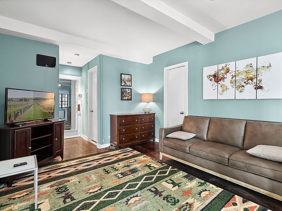 1st image of 5 Tudor City Pl APT 1821