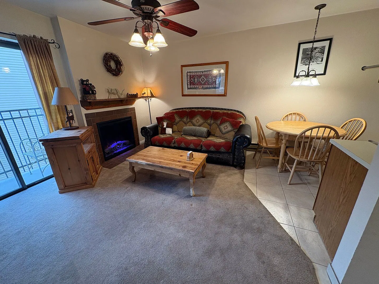 Carriage House Corner Studio — Photo 4