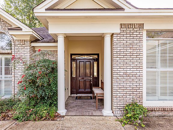 5th image of 2547 Belgrade Ct