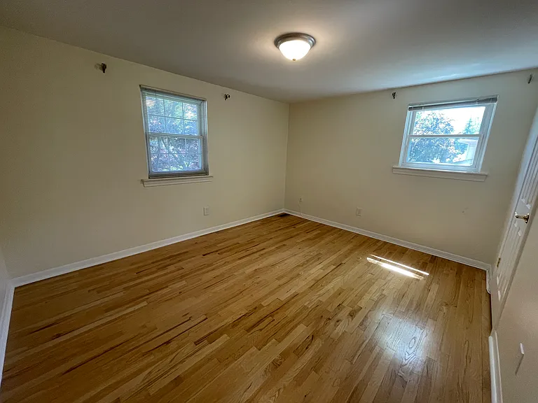 2366 Eaton Gate Rd — Photo 25