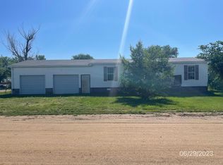 223 E St, Dupree, SD 57623