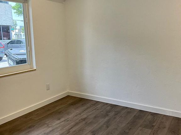 3rd image of 17175 NE 19th Ave #8