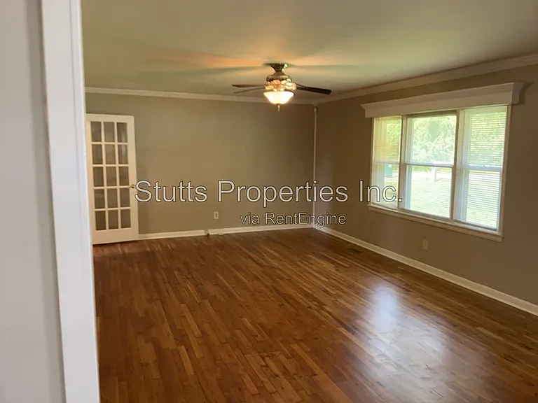 906 King Ave — Photo 18