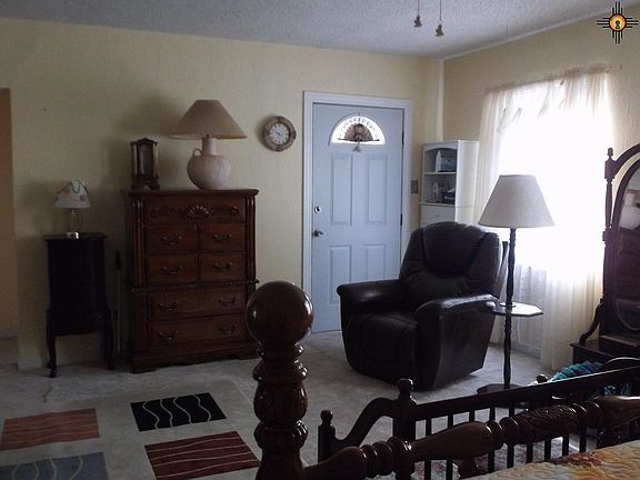 2nd image of 110 W Cherry Ln