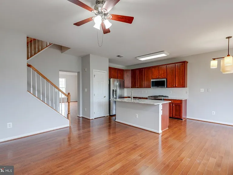 25286 McIntyre Sq — Photo 14