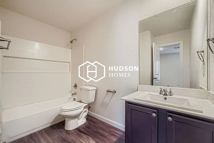 2318 N 15th A St — Photo 8