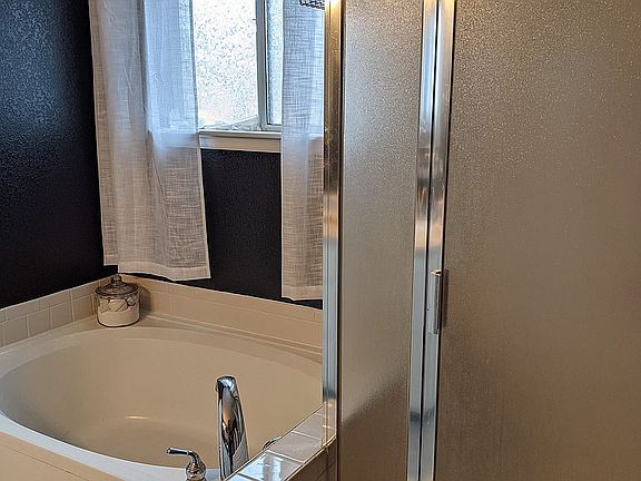 5th image of 12227 Ivy Ct
