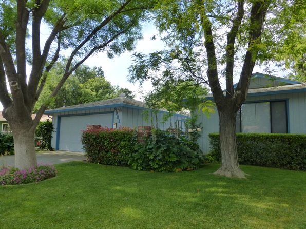 2921 Loyola Dr
