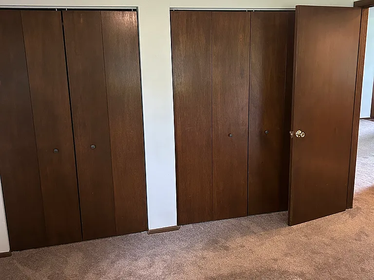 403 Simonson St — Photo 11