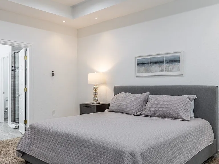 401 SW 14th St — Photo 11