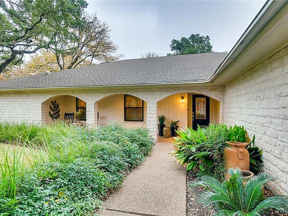 3rd image of 9402 Topridge Dr