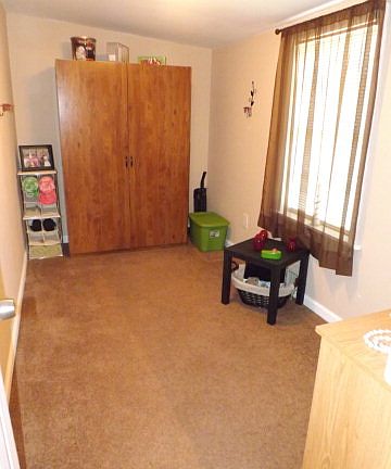 5th image of 412 Garnet St