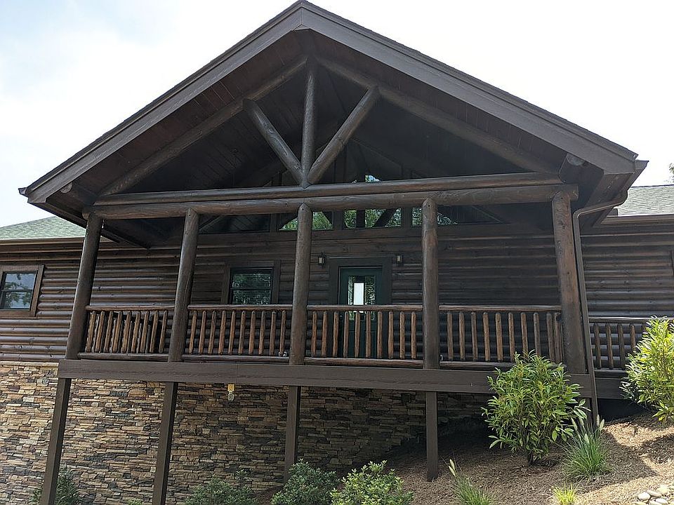 2nd image of 260 High Springs Rd