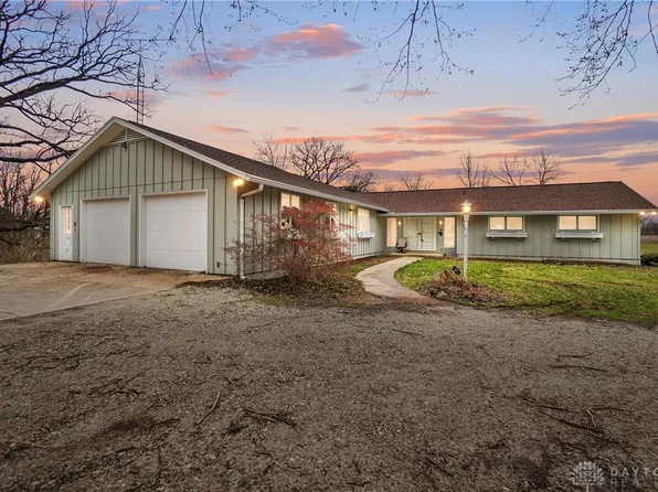 1831 Fairfield Pike, Springfield, OH 45502