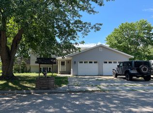 282 Lincoln Ave N, New Germany, MN 55367