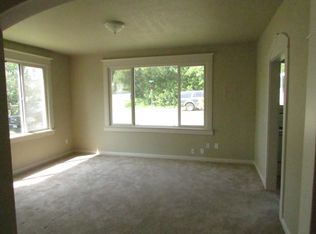 100 NW 3rd Pl APT 2, Renton, WA 98057